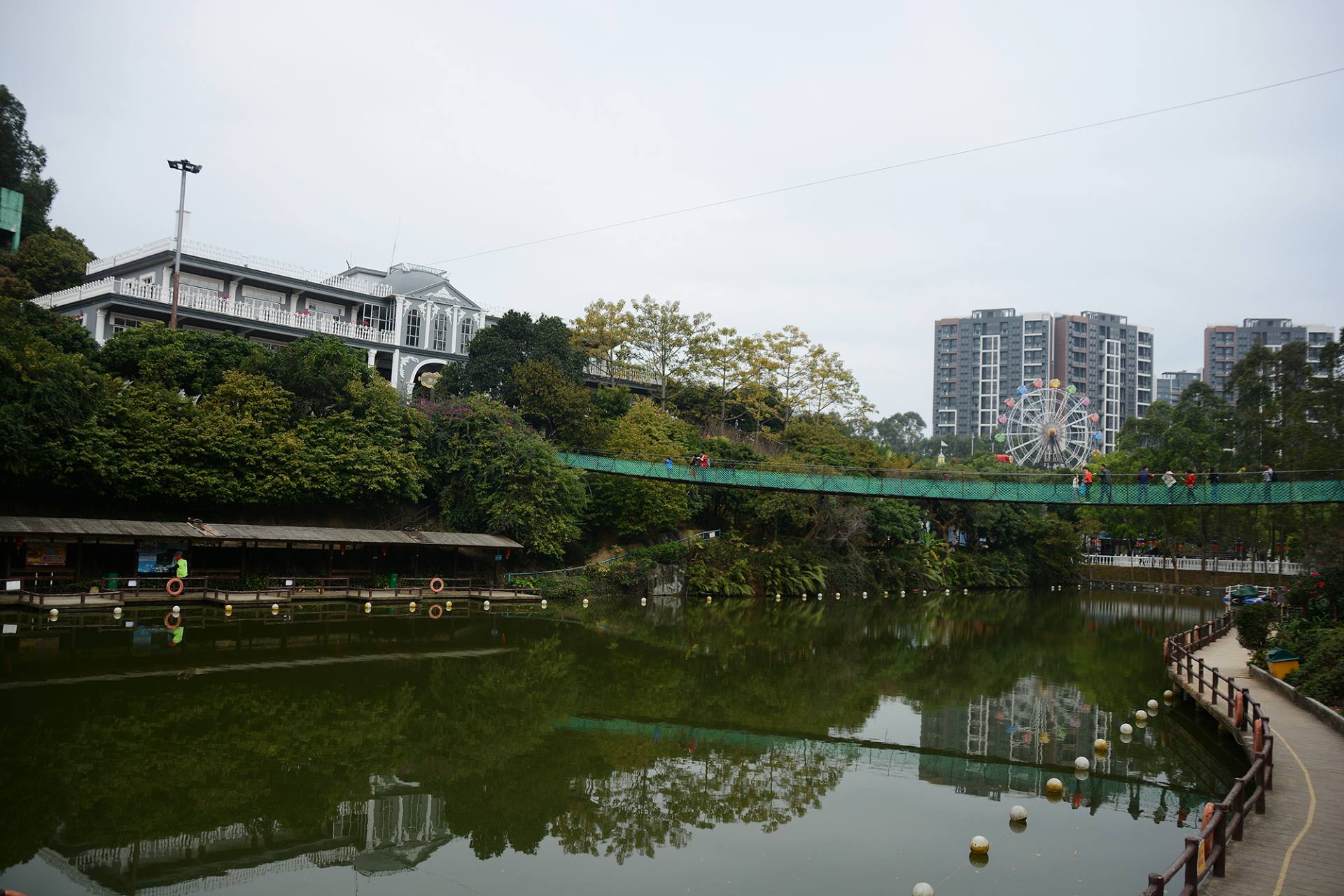 东莞-龙凤山庄